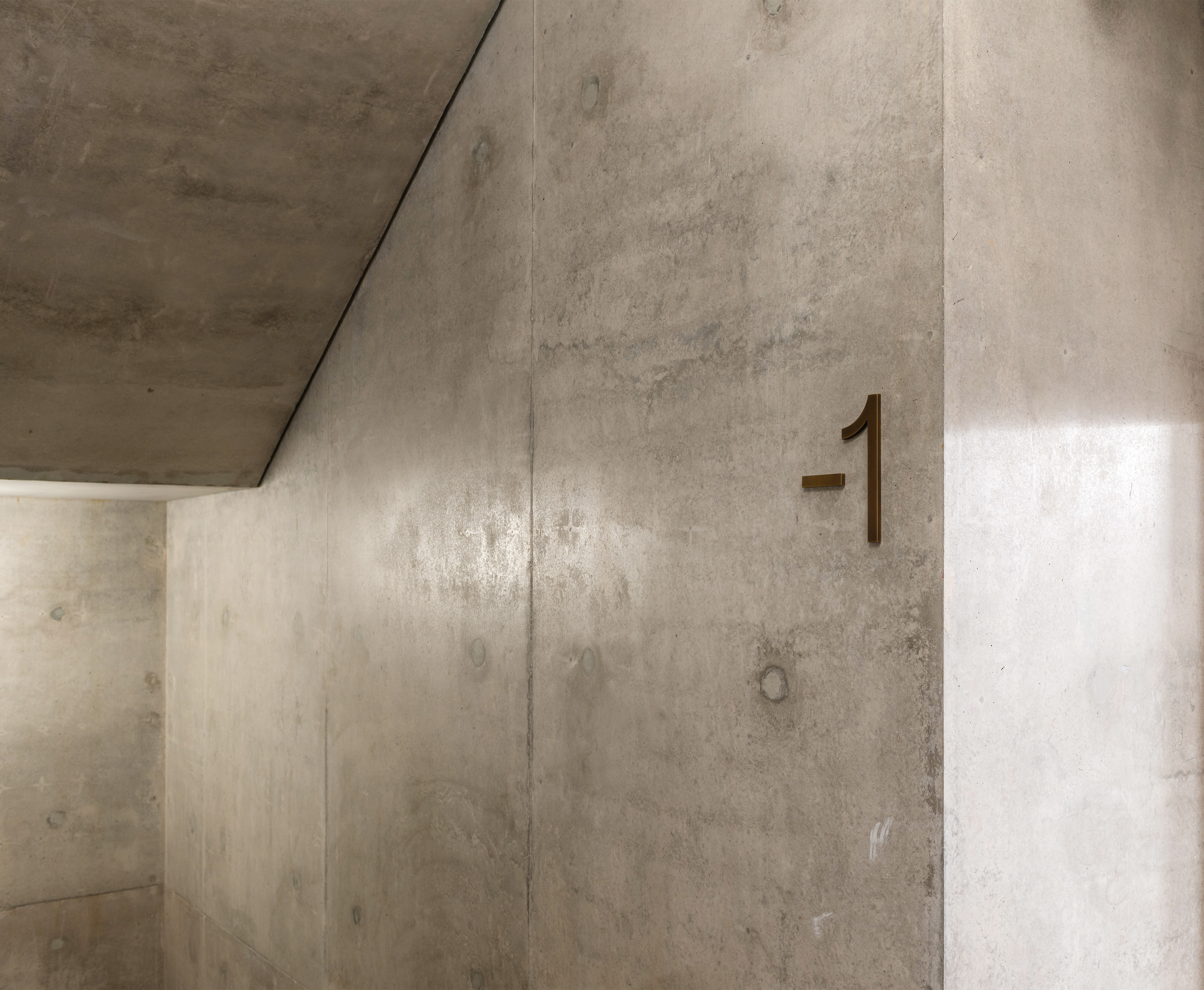 Signaletik Geschäftshaus Rosau