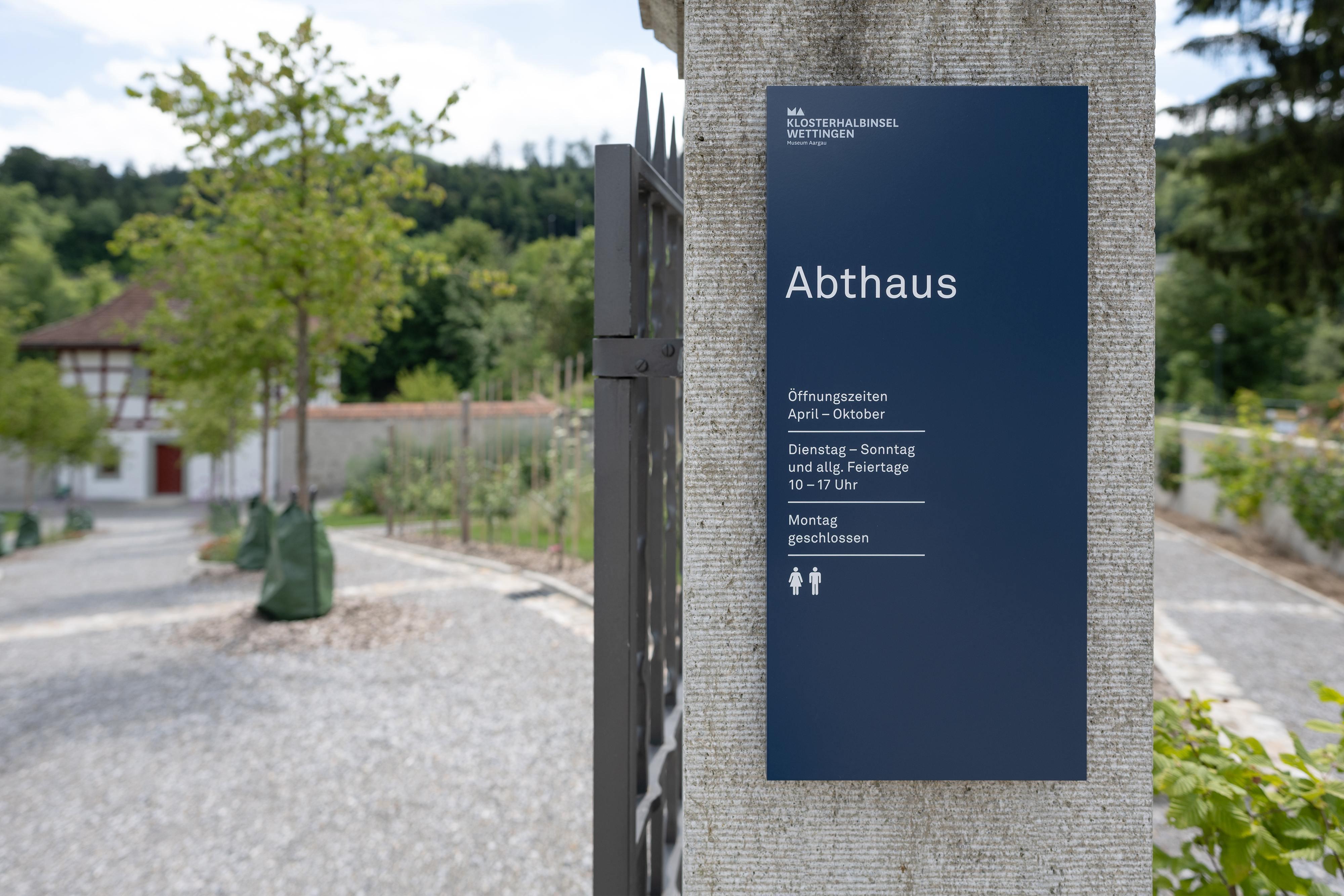 Klosterhalbinsel Wettingen Signaletik Tafelelement Abthaus